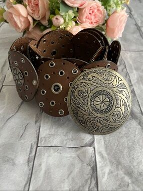 STUNNING CONCHO brown leather belt up to 45.75” long studded antique brass
